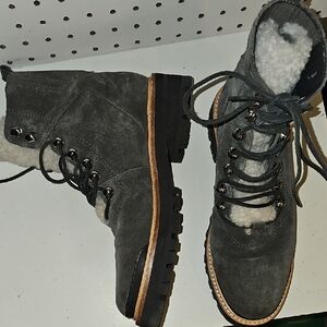 Marc Fisher Charcoal Suede Winter Boots HOT COLOR, really Comfortable 8.5 Leathr